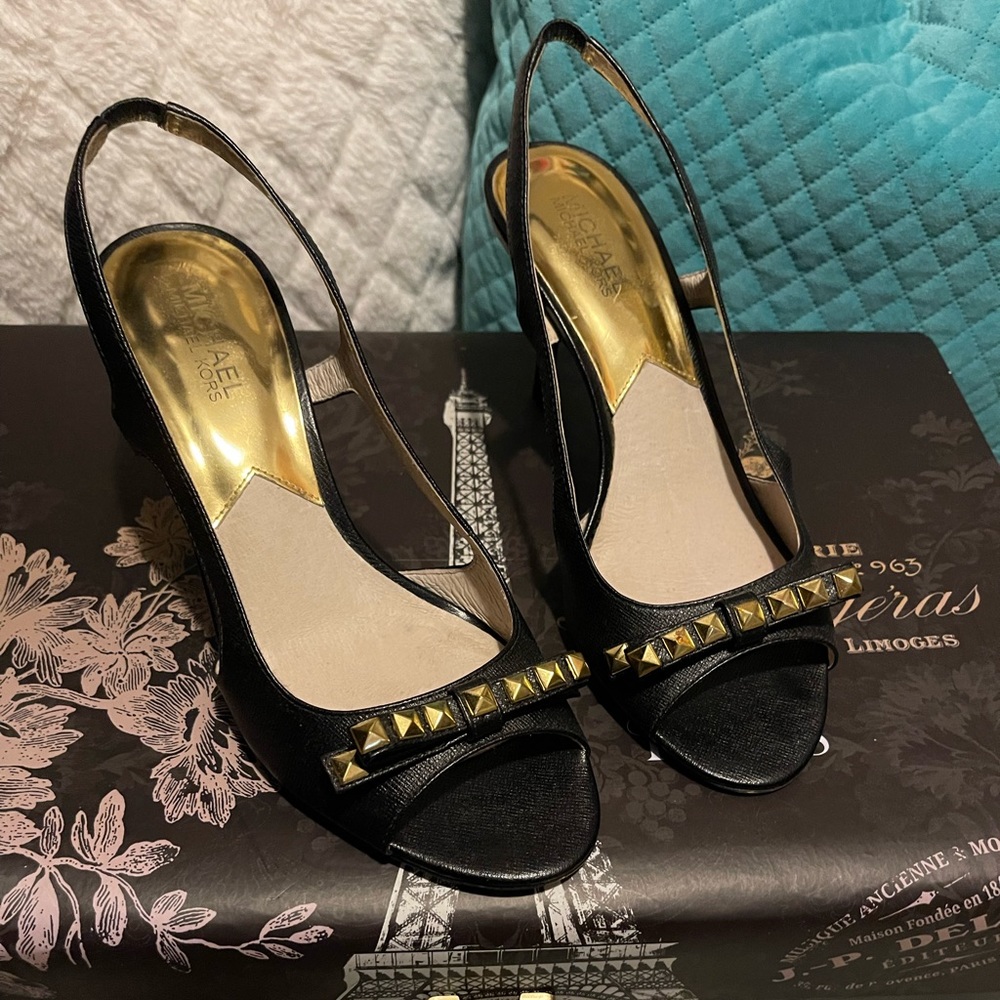 Black Michael kors Cinderella shoes very elegant size 8/5